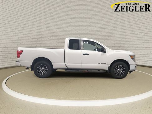 Certified 2024 Nissan Titan SV w/ Accessory Utility Package image 4