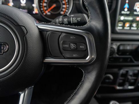 Used 2022 Jeep Wrangler Unlimited Sahara w/ LED Lighting Group AWD/4WD image 25