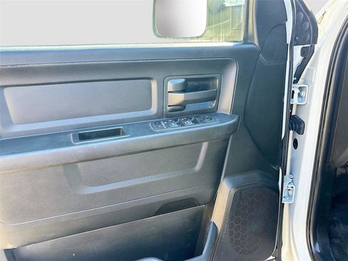 Used 2022 RAM 1500 Tradesman w/ Chrome Appearance Group image 18