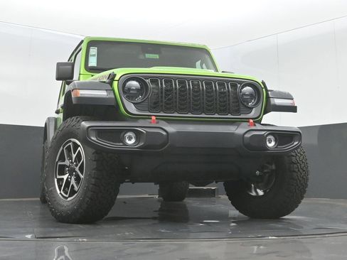 New 2025 Jeep Wrangler Rubicon w/ Technology Group image 27