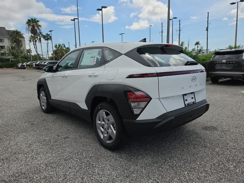 New 2027 Hyundai Kona SE FWD image 4