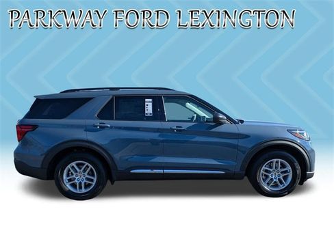 New 2025 Ford Explorer Active w/ Active Comfort Package image 4