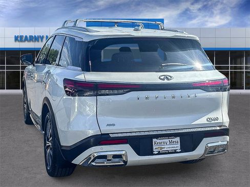 Used 2022 INFINITI QX60 Sensory w/ Cargo Package image 4