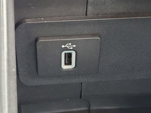 Used 2018 Ford Escape SE w/ SE Sync 3 Package FWD image 15