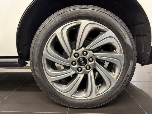 Used 2022 Lincoln Navigator Reserve w/ Equipment Group 201A AWD/4WD image 7