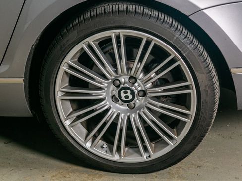 Used 2009 Bentley Flying Spur Flying Spur Speed w/ Convenience Specification Pkg image 13