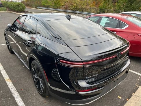 Used 2025 Toyota Crown Nightshade image 4