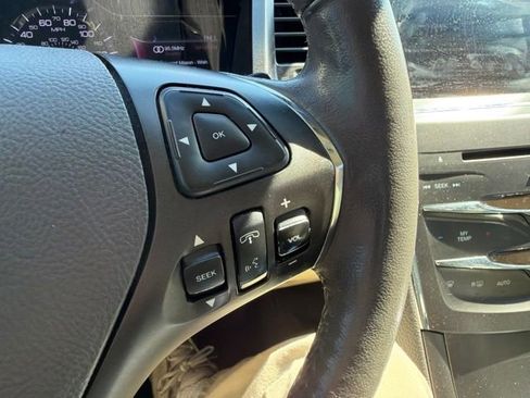 Used 2013 Lincoln MKS AWD image 43