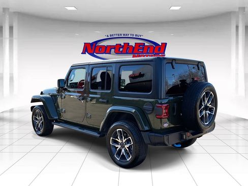 Used 2024 Jeep Wrangler Unlimited w/ Convenience Group image 5