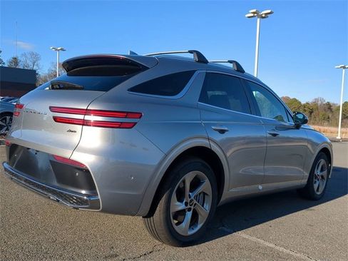 New 2026 Genesis GV70 2.5T Advanced image 4