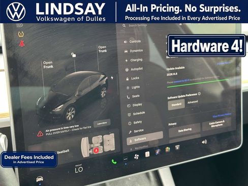 Used 2024 Tesla Model Y Long Range AWD/4WD image 24