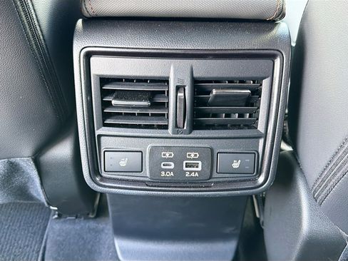 Used 2025 Subaru Forester Touring image 20