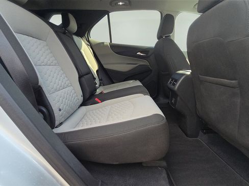 Used 2020 Chevrolet Equinox LT image 14