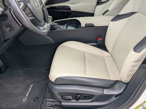 Used 2024 Lexus ES 350 w/ Premium Package image 5