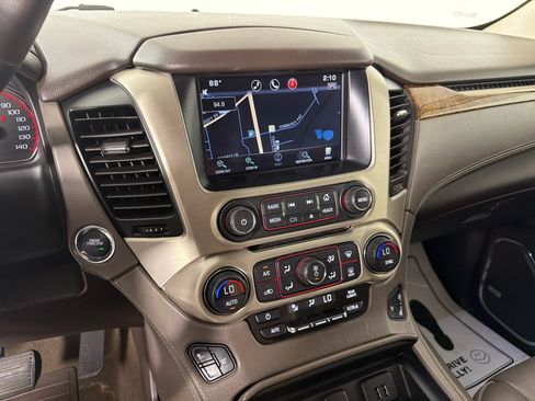 Used 2015 GMC Yukon Denali w/ Open Road Package AWD/4WD image 18