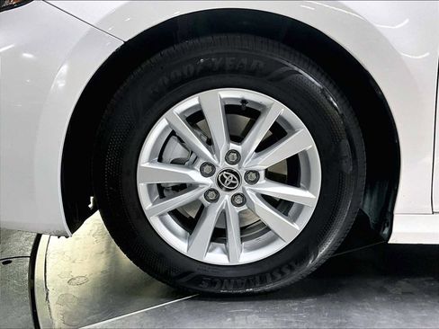 Used 2025 Toyota Camry LE image 14