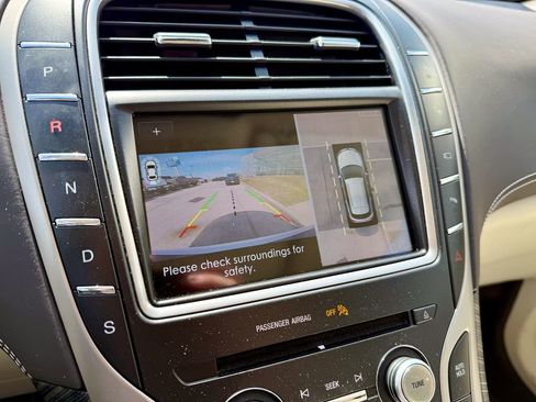 Used 2019 Lincoln Nautilus Black Label image 23