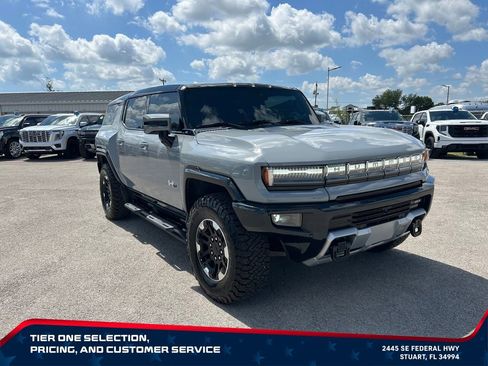 Used 2024 GMC Hummer EV 2X w/ Extreme Off-Road Package AWD/4WD image 3