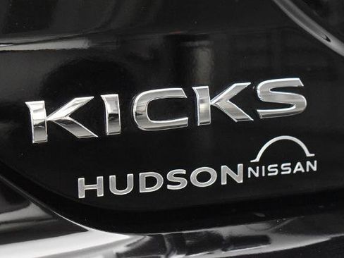 Certified 2024 Nissan Kicks SV FWD image 9