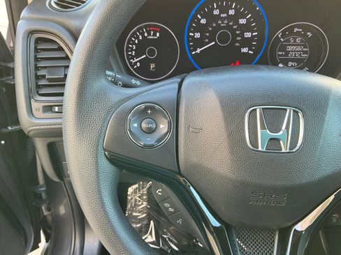 Used 2021 Honda HR-V LX image 22