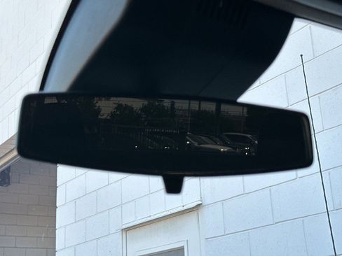 Used 2024 GMC Sierra 1500 Elevation image 23