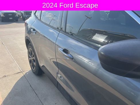 Used 2024 Ford Escape Active w/ Tech Pack #1 image 3