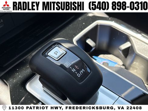 New 2026 Mitsubishi Outlander SE AWD/4WD image 11