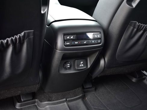 Used 2023 Hyundai Palisade Limited FWD image 24