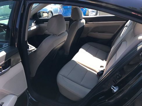 Used 2020 Hyundai Elantra Value Edition FWD image 10