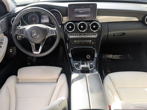 Used 2017 Mercedes-Benz C 300 4MATIC Sedan image 2