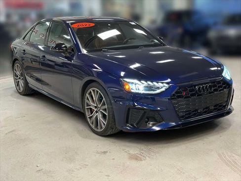 Used 2022 Audi S4 Premium Plus w/ Premium Plus Package image 3