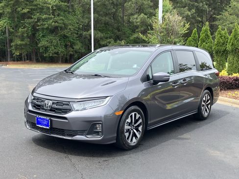 Used 2026 Honda Odyssey EX-L image 6