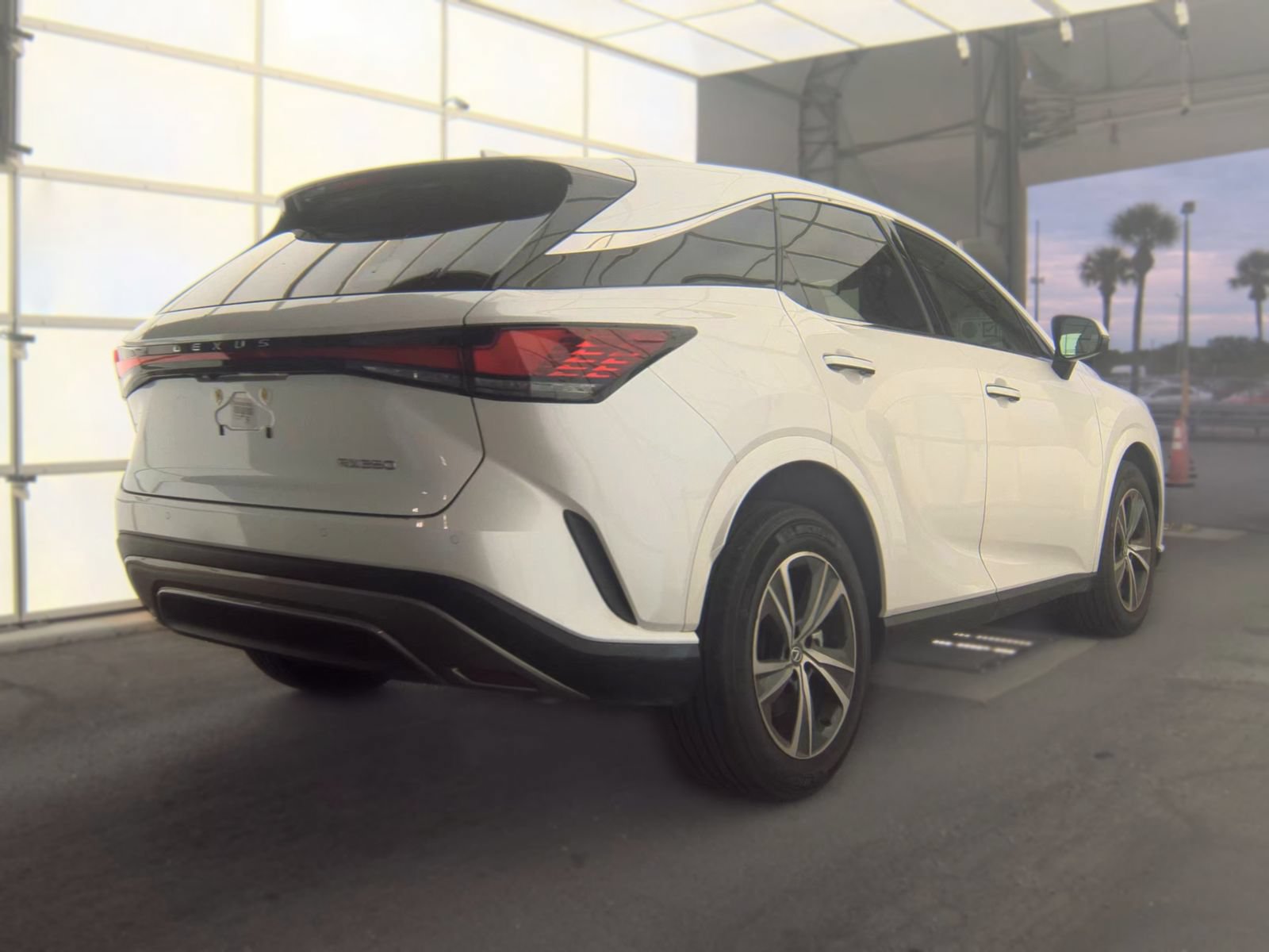 Used 2024 Lexus RX 350 FWD w/ Accessory Package (K3) image 2