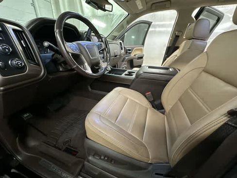 Used 2019 GMC Sierra 3500 Denali image 15