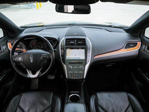 Used 2017 Lincoln MKC Reserve image 32