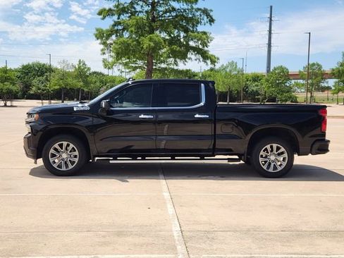 Used 2021 Chevrolet Silverado 1500 High Country w/ Technology Package AWD/4WD image 4