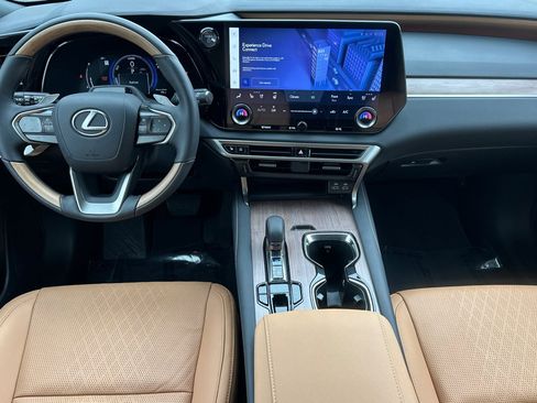 Certified 2024 Lexus RX 350 w/ Convenience Package image 15