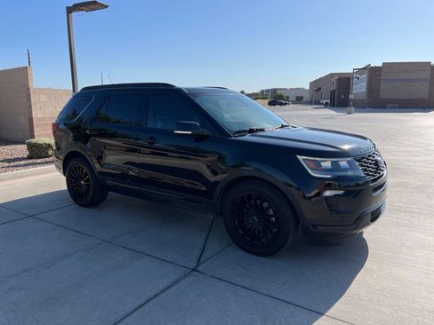 Used 2018 Ford Explorer Sport w/ Equipment Group 401A AWD/4WD image 4