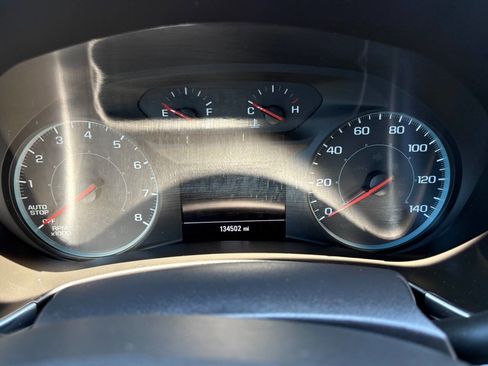 Used 2019 Chevrolet Equinox LS image 17