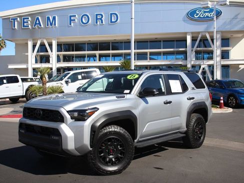 Used 2025 Toyota 4Runner TRD Off-Road Premium w/ Tow Technology Package image 2