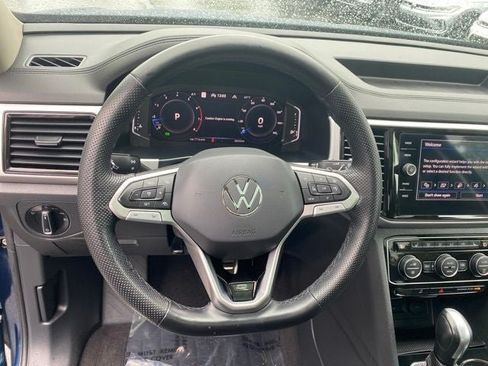 Certified 2023 Volkswagen Atlas SEL R-Line AWD/4WD image 16