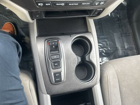 Used 2021 Honda Pilot EX image 29