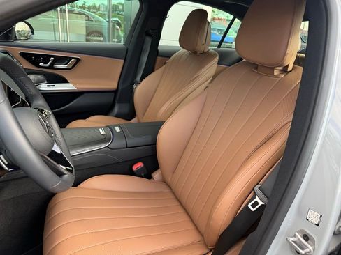 Used 2026 Mercedes-Benz E 350 4MATIC Sedan image 5