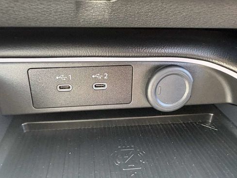 Used 2026 Nissan Sentra SR w/ Floor Mat Package FWD image 30