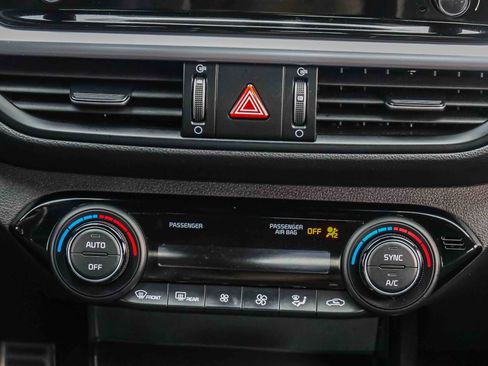 Certified 2023 Kia Forte GT-Line w/ GT-Line Technology Package FWD image 12