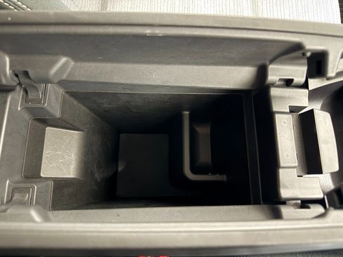 Used 2022 Nissan Rogue SV image 31