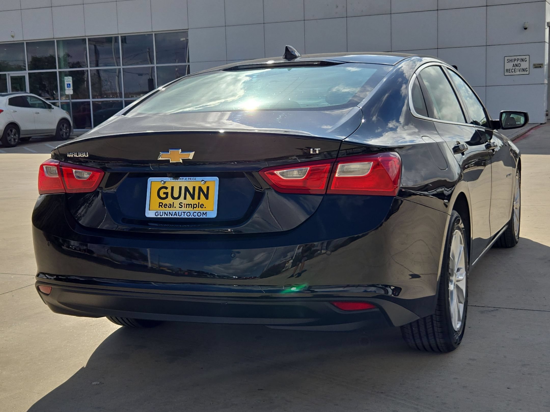 Certified 2025 Chevrolet Malibu LT FWD image 3