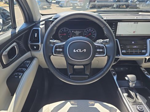 Certified 2022 Kia Sorento S FWD image 13