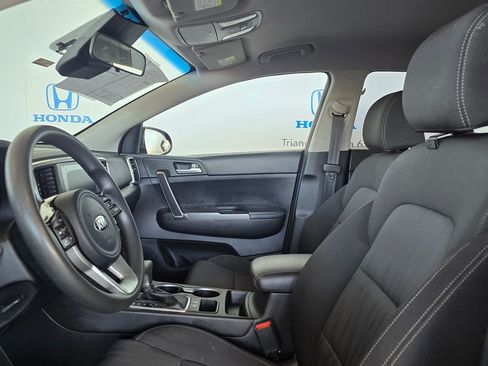 Used 2022 Kia Sportage LX FWD image 9
