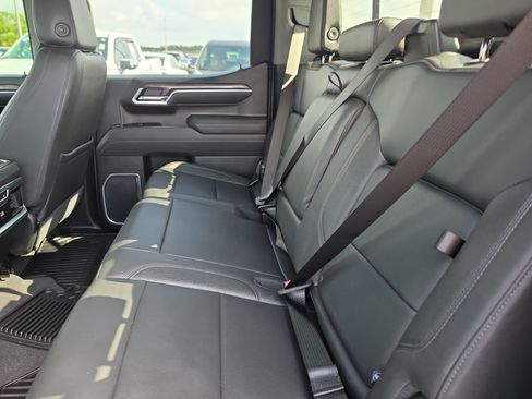 Used 2026 Chevrolet Silverado 1500 LTZ w/ LTZ Convenience Package II AWD/4WD image 12